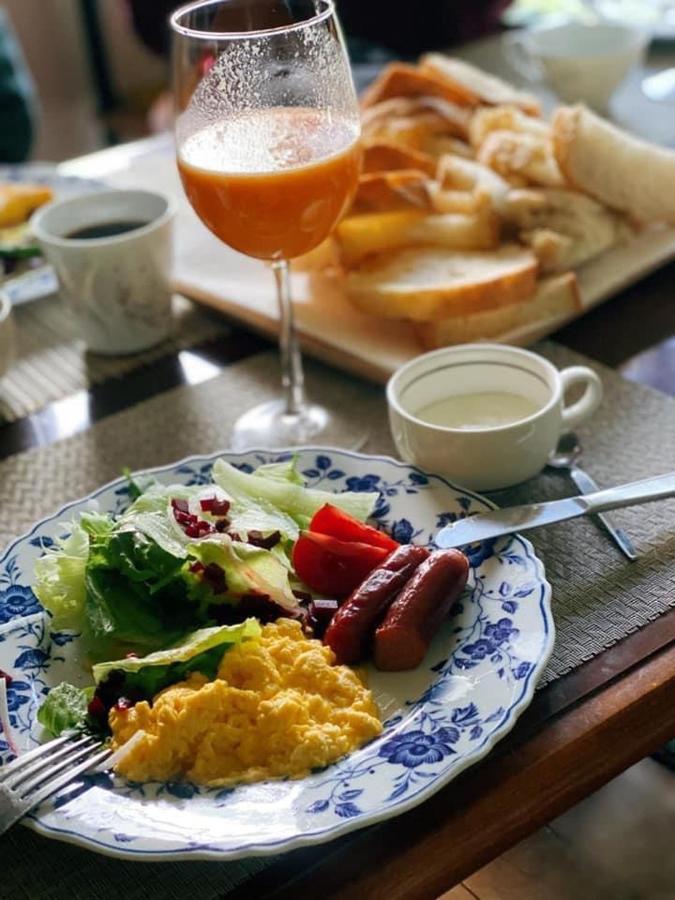 Kizuna Lodge & Bbq Centre Hakuba Bagian luar foto